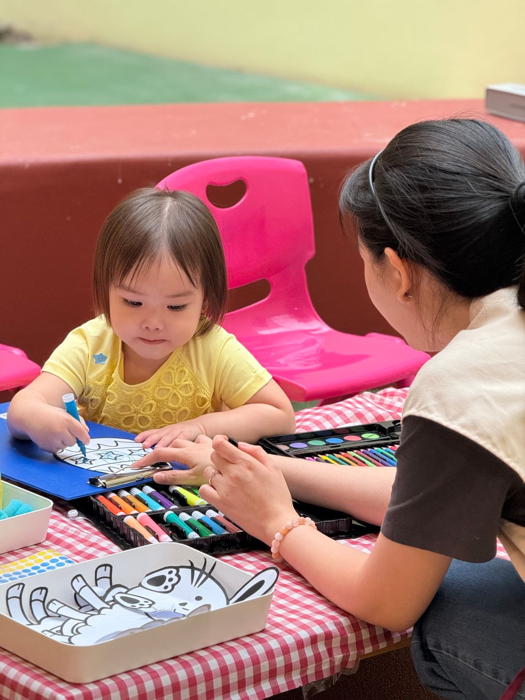 Sensory Exploration (6-12 months)